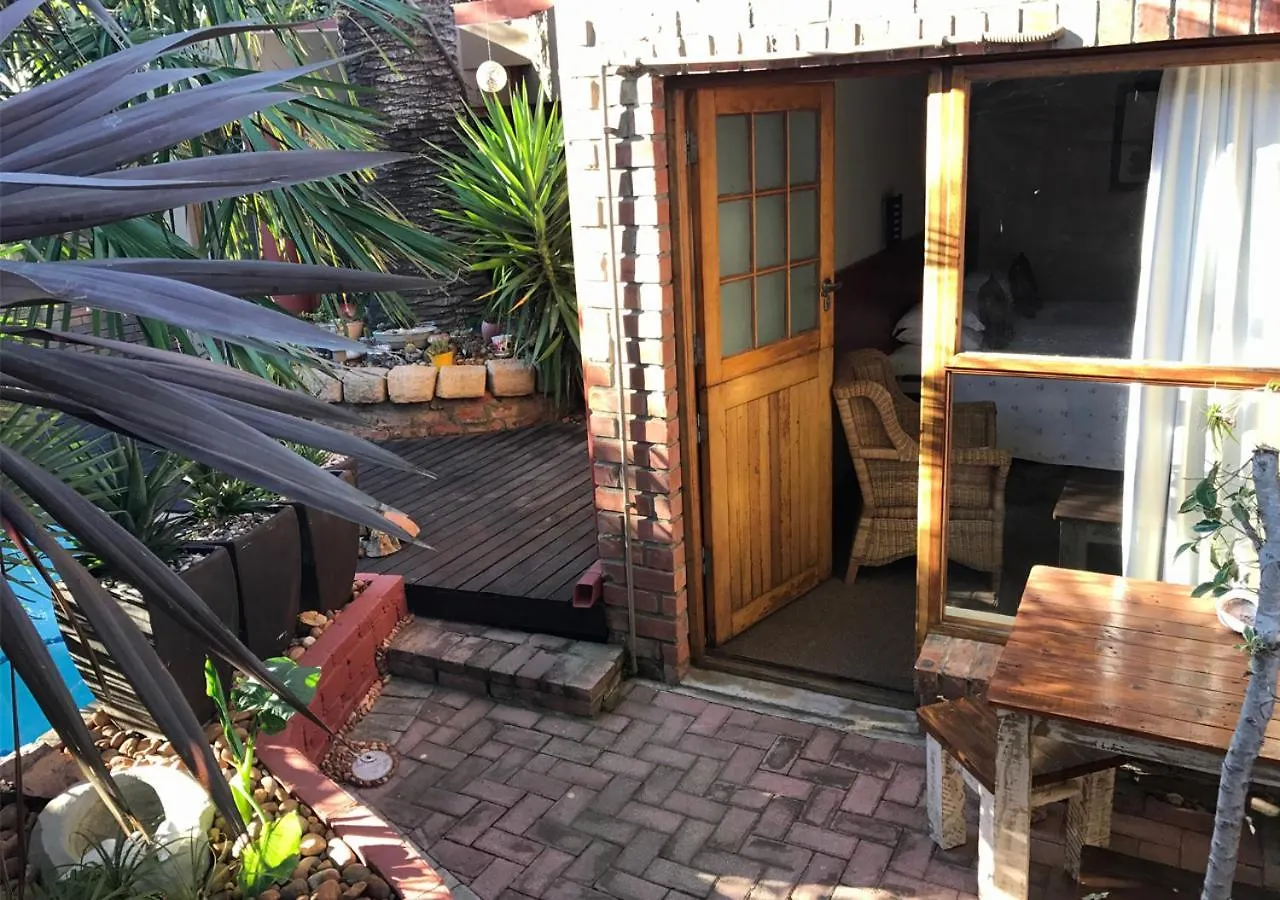 A La Martha'S Air-Port Guest House Port Elizabeth