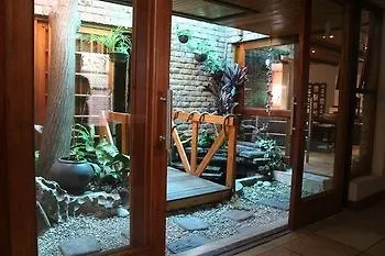 A La Martha'S Air-Port Guest House Port Elizabeth