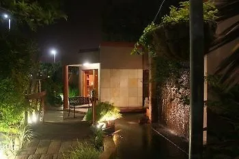 A La Martha'S Air-Port Guest House Port Elizabeth